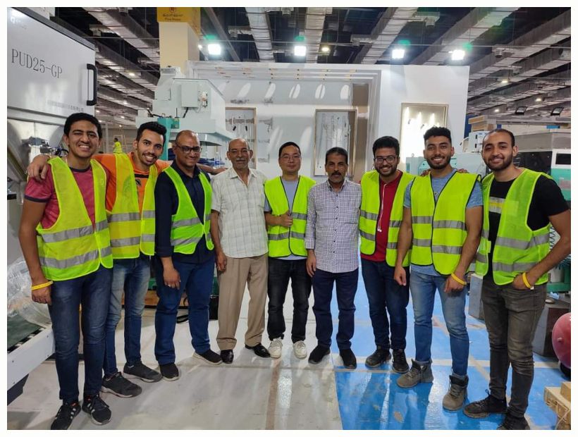 Odoo • A picture with a caption